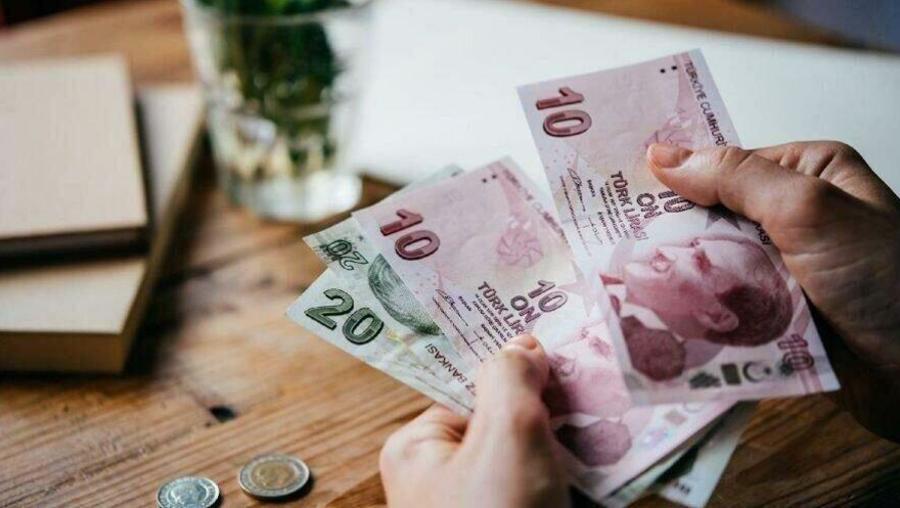 DİSK, 10 maddelik asgari ücret taleplerini açıkladı